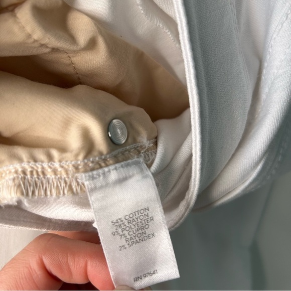 J. Jill Authentic Fit slim ankle White Denim Jeans Size 10 - Picture 5 of 12